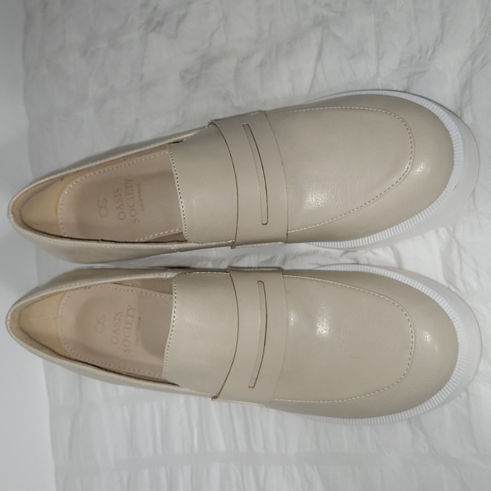 Platform Loafers - Picture 3 of 6